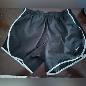 kids black nike shorts!